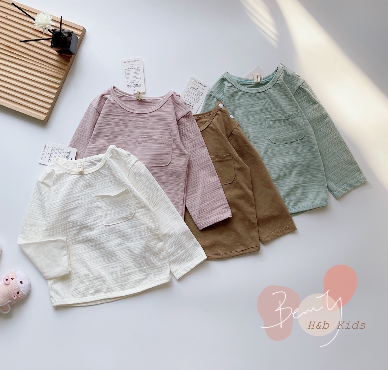 Áo cotton xước túi trước