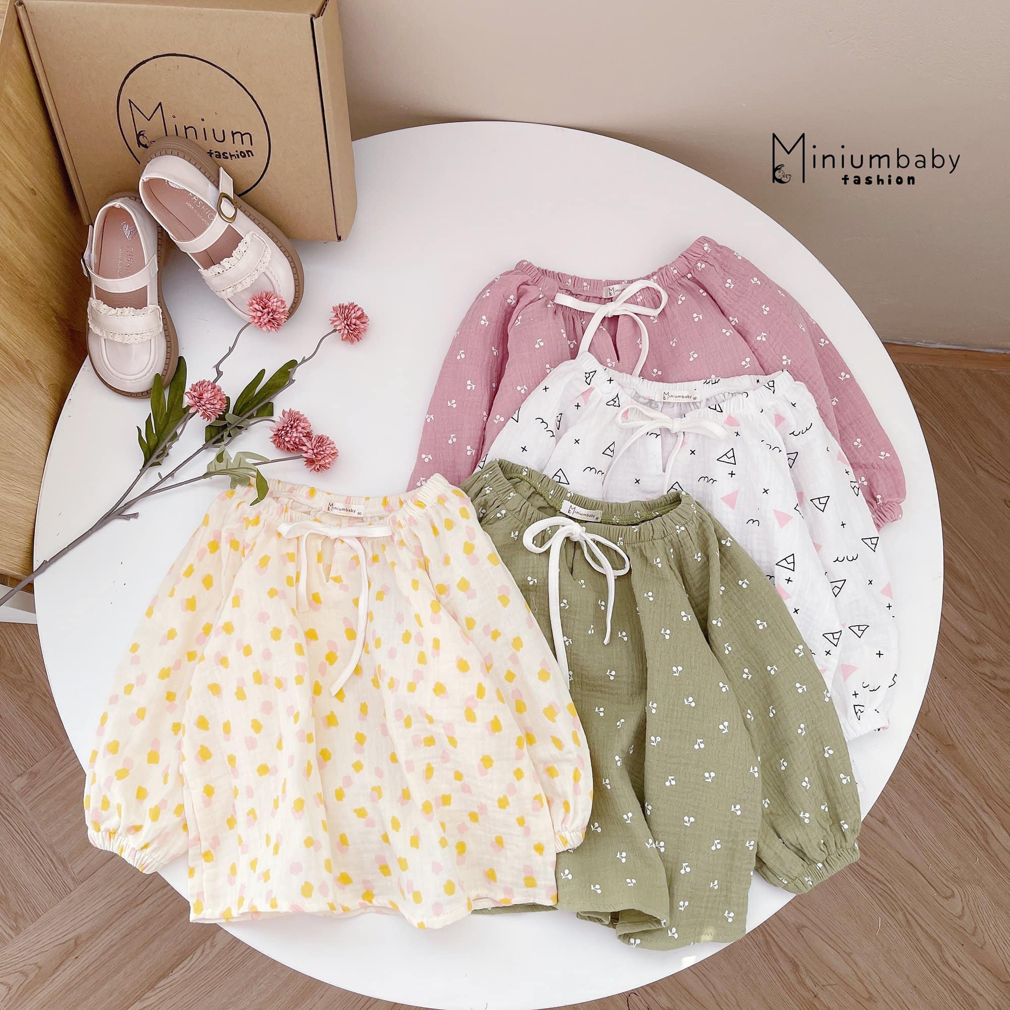 MINIUMBABY - SB1343 - BỘ XÔ MUSLIN CỔ NƠ