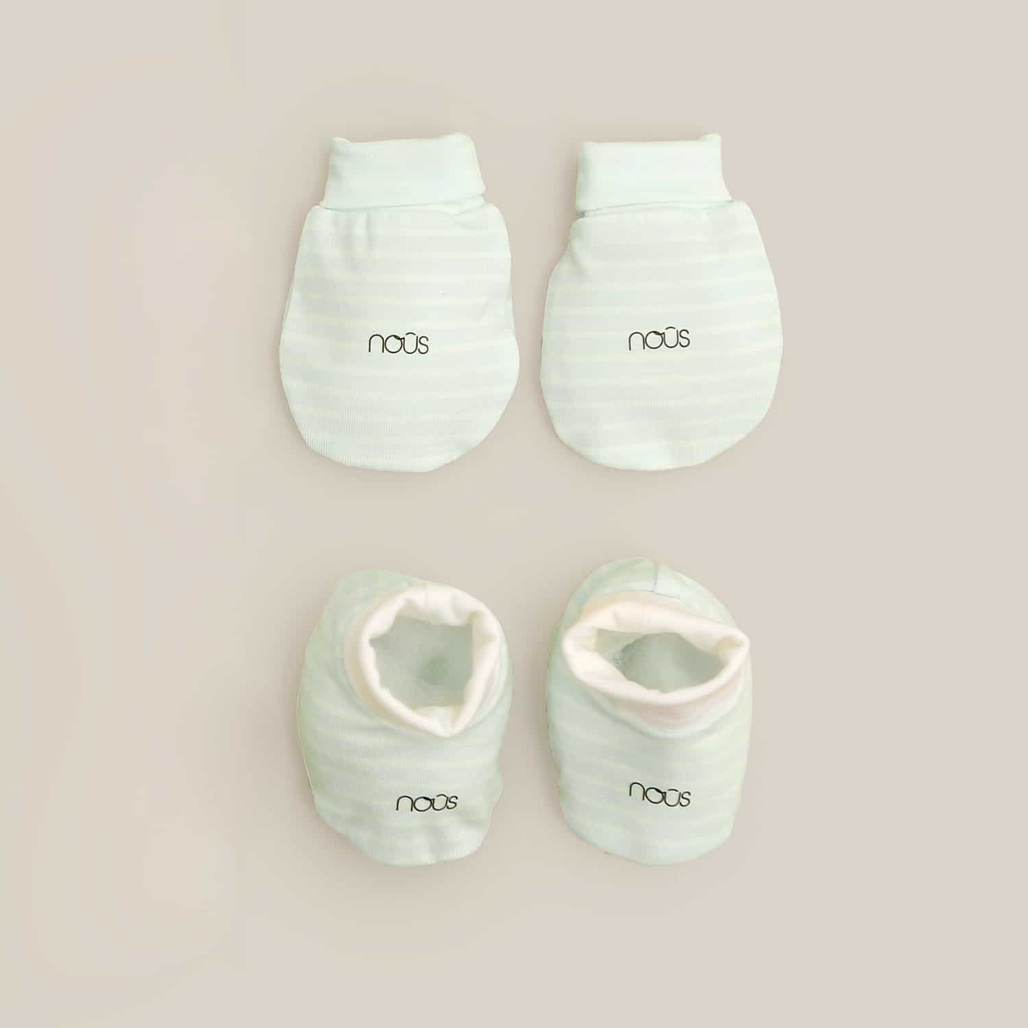 NOUS Set bao tay bao chân bo kẻ xanh trắng FS